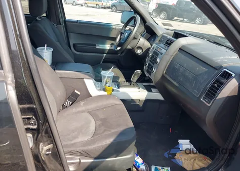 2008 Mercury Mariner V6 z USA, uszkodzony, nr VIN 4M2CU91188KJ15291